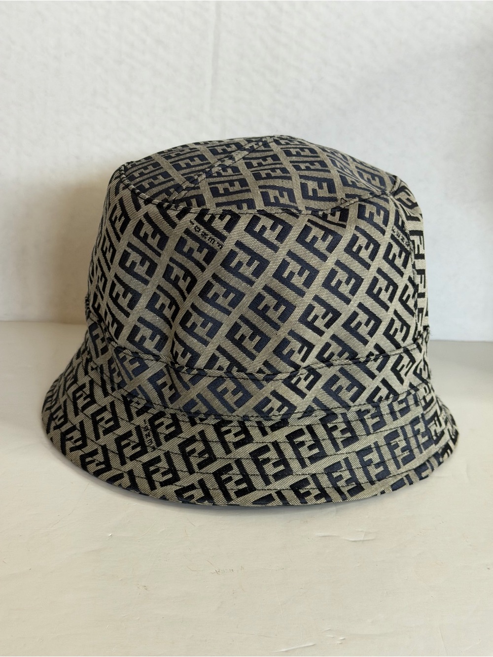 Authenic  FENDI Zucchino logo pattern bucket hat in navy/gray